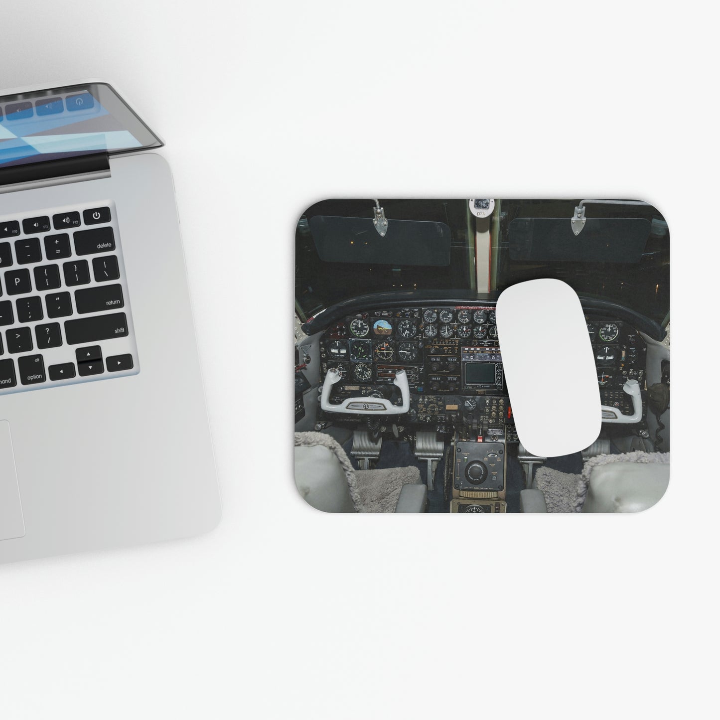 Beechcraft KingAir 65-90 Cockpit - Mouse Pad (Rectangle)