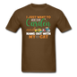 I just Want to Garden And My Cat - Unisex Classic T-Shirt - brown